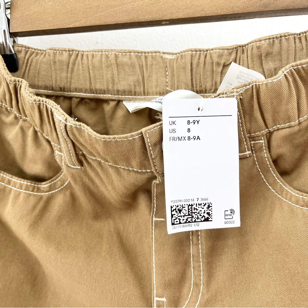 NWT Child’s H&M Relaxed Tapered Fit Khaki Trousers size 8-9 - Picture 4 of 6